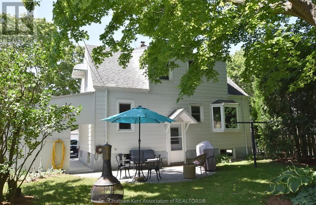 12 ALEXANDRA AVENUE Image 8