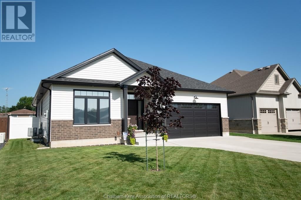 7 VENTURE CRESCENT Image 1