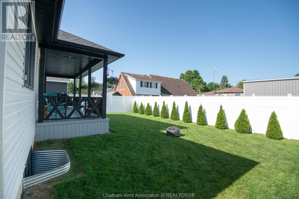 7 VENTURE CRESCENT Image 31