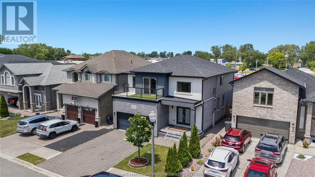 2964 MCROBBIE CRESCENT Image 45