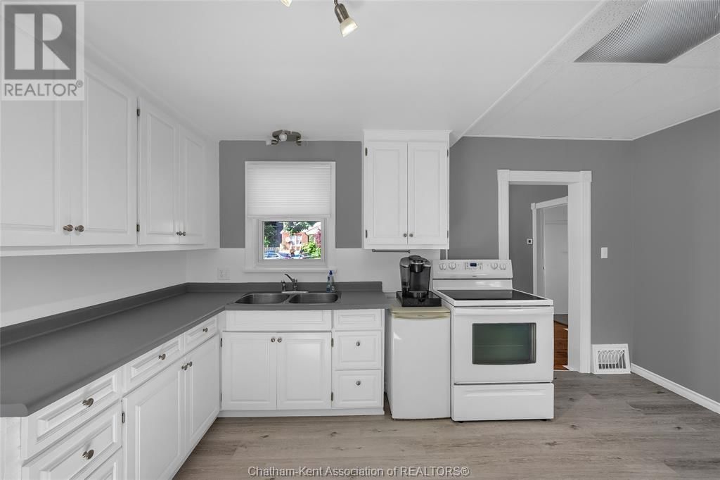 61 SHELDON AVENUE Image 13