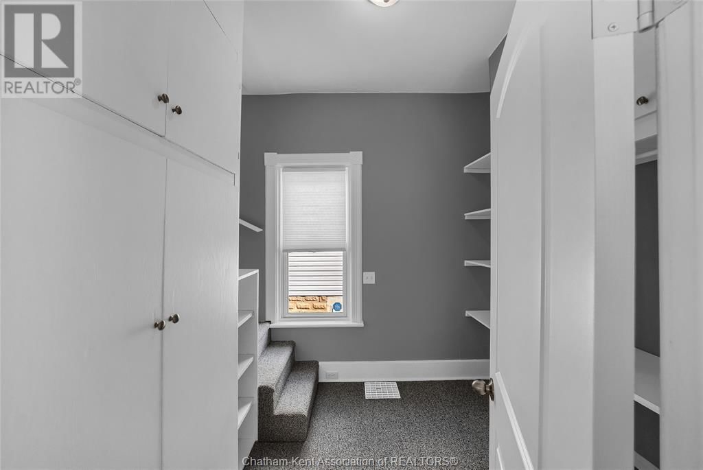 61 SHELDON AVENUE Image 24