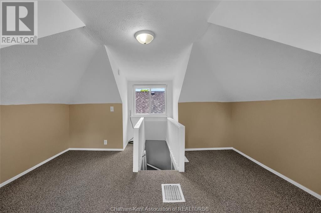 61 SHELDON AVENUE Image 27