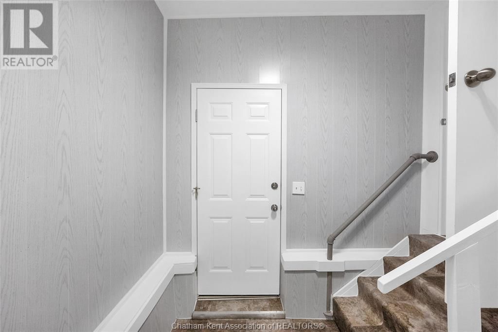 61 SHELDON AVENUE Image 30
