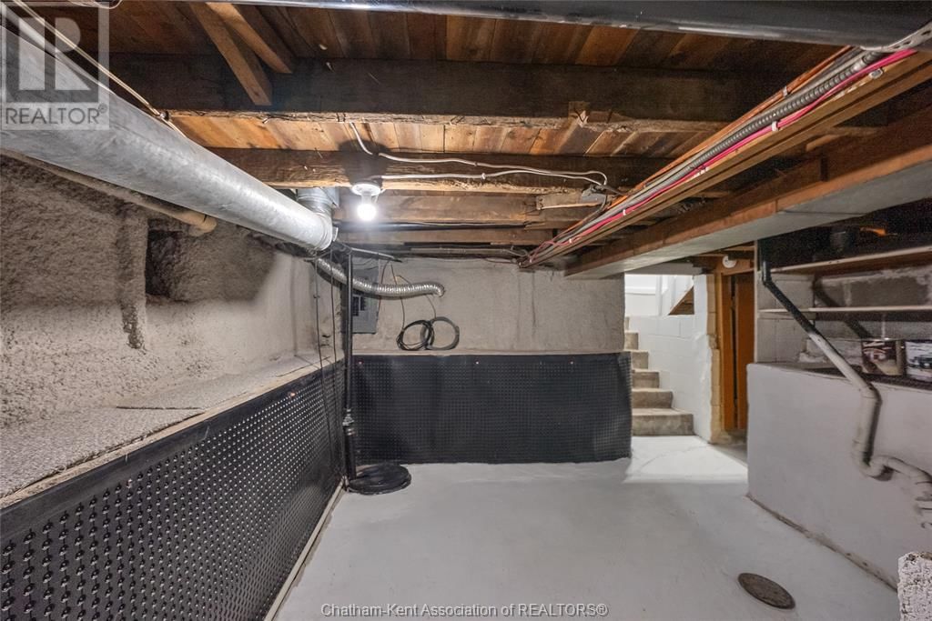 61 SHELDON AVENUE Image 33
