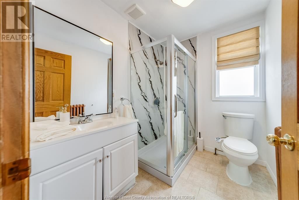 961 OUELLETTE AVENUE Image 29