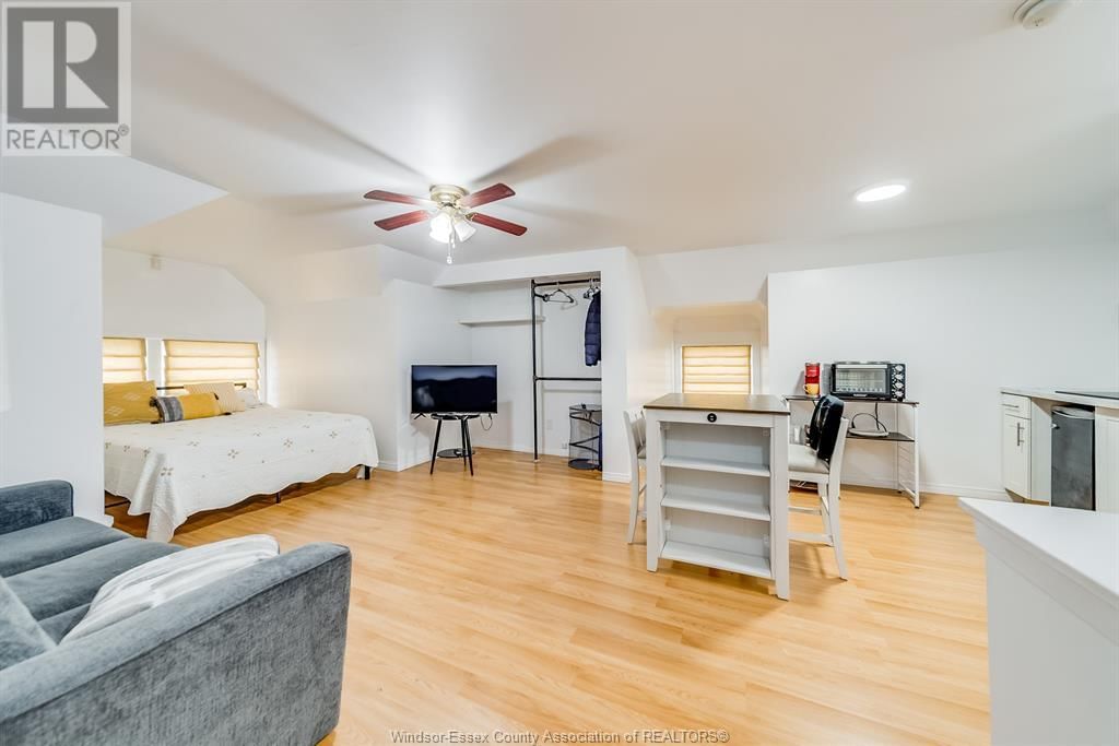 961 OUELLETTE AVENUE Image 31