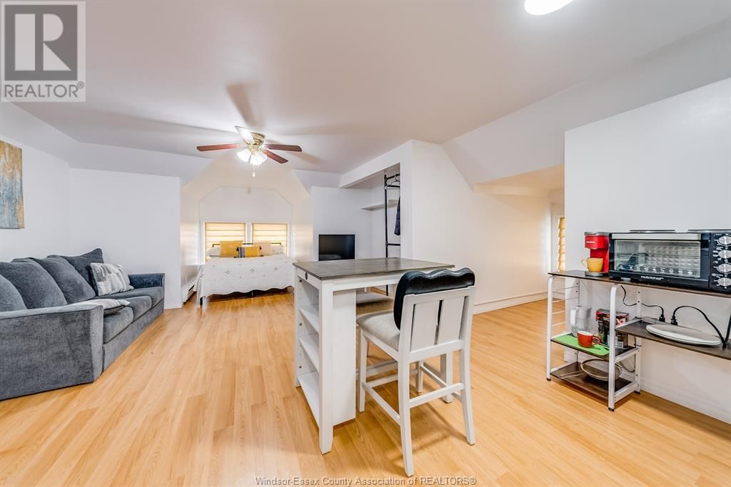 961 OUELLETTE AVENUE Image 33
