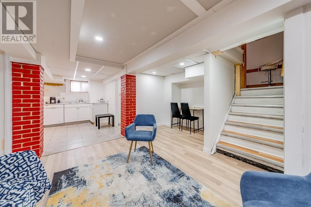 961 OUELLETTE AVENUE Image 38