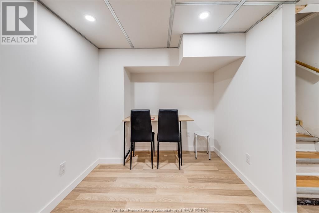 961 OUELLETTE AVENUE Image 39