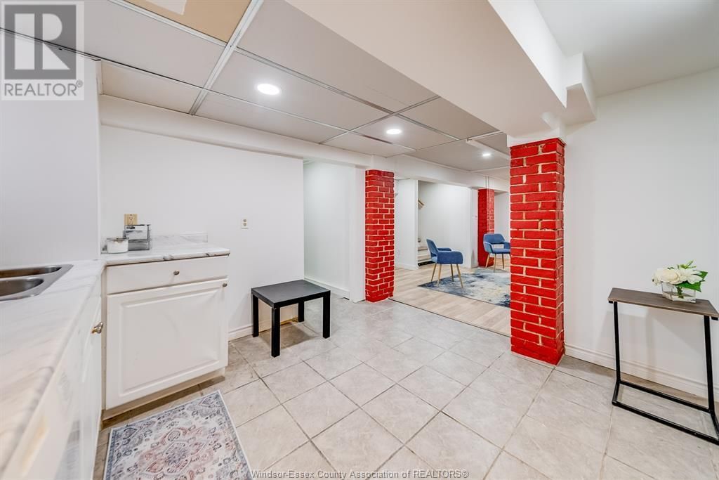 961 OUELLETTE AVENUE Image 43