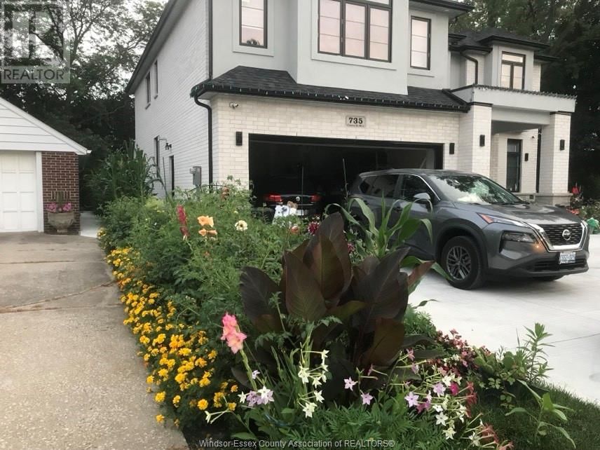 735 CABANA ROAD WEST Image 3