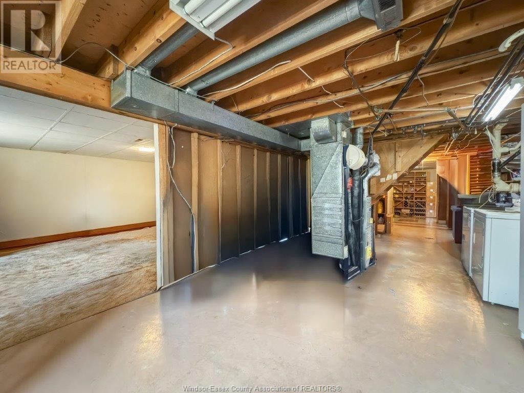 305 MAPLE AVE AVENUE Image 25