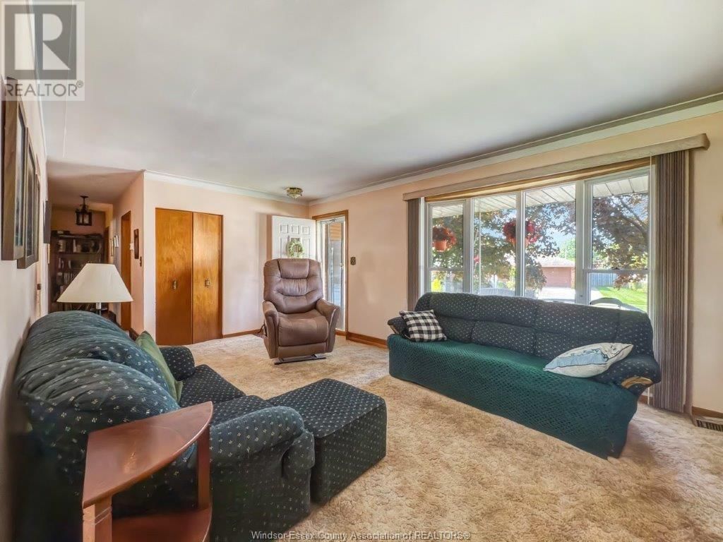 305 MAPLE AVE AVENUE Image 6