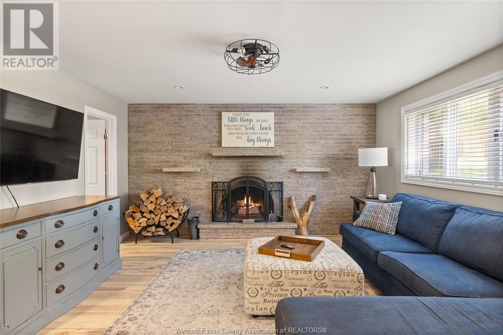 4259 ROSELAND DRIVE EAST Image 22