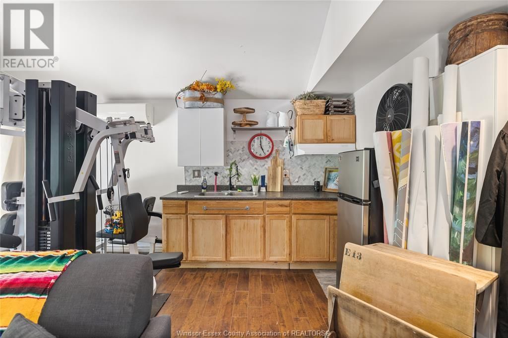 4259 ROSELAND DRIVE EAST Image 32