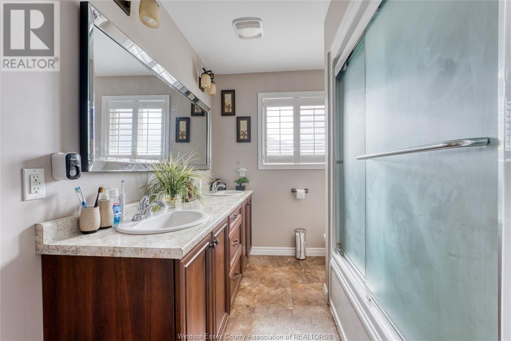 58 HOMESTEADS Image 18