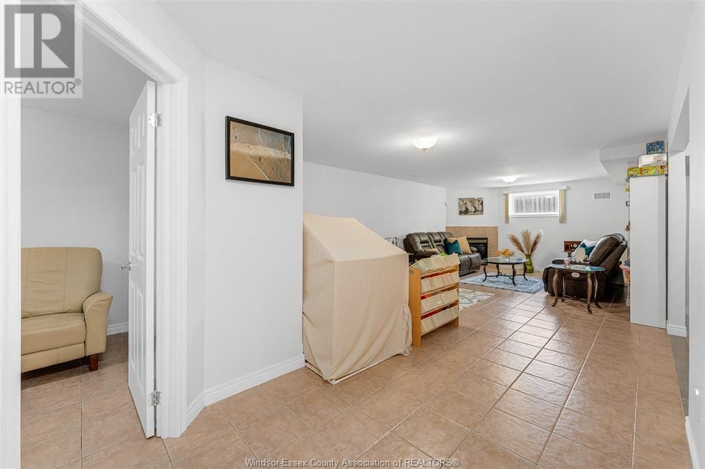 91 THERESA TRAIL Image 22