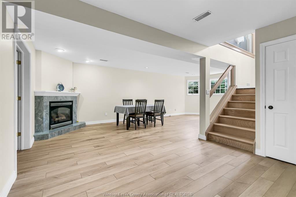 2525 LABELLE Image 24