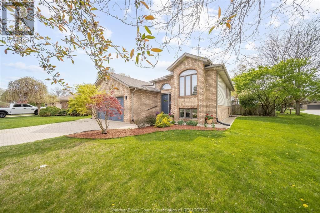 2505 ST CLAIR AVENUE Image 1