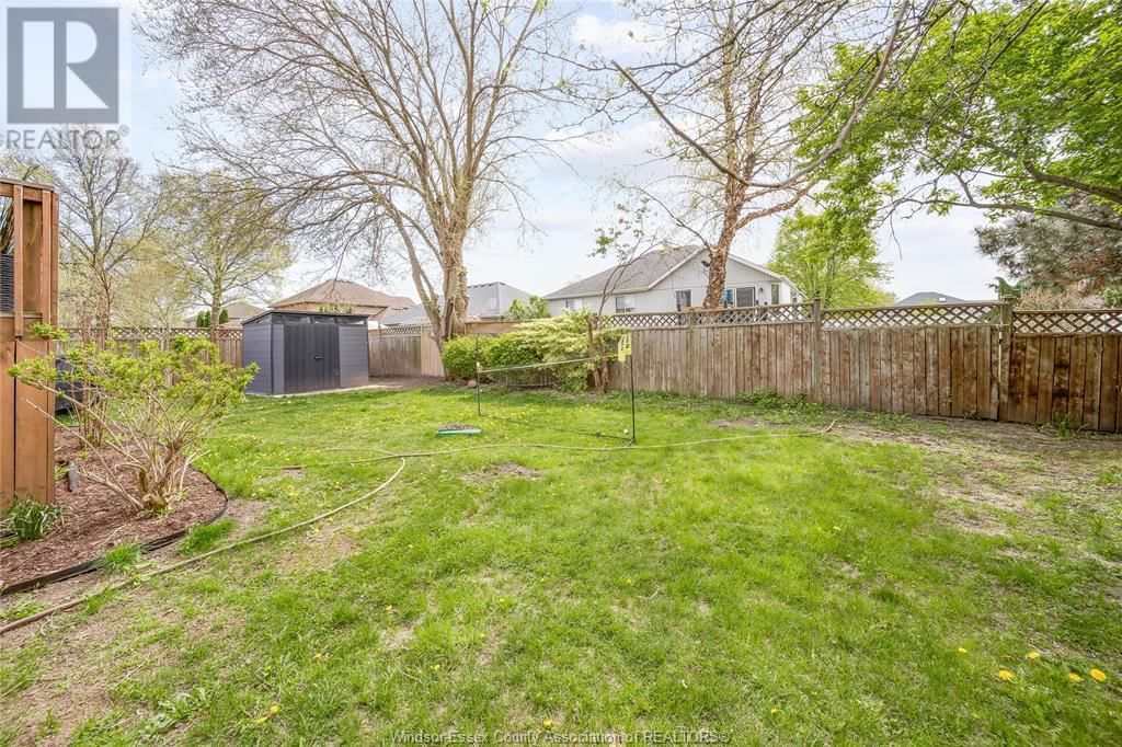 2505 ST CLAIR AVENUE Image 43