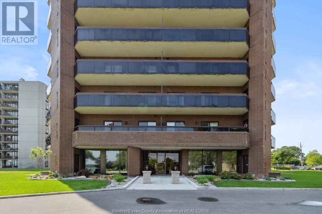 306 - 3663 RIVERSIDE DRIVE EAST Image 2