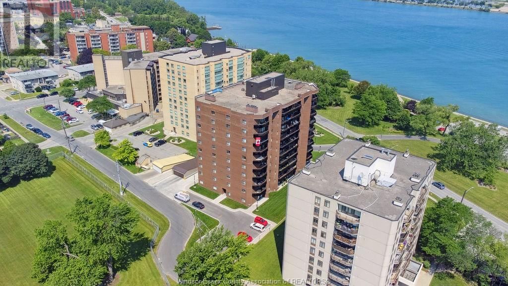 306 - 3663 RIVERSIDE DRIVE EAST Image 31