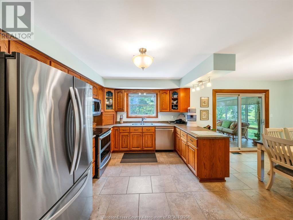3927 SOUTH TALBOT ROAD Image 10