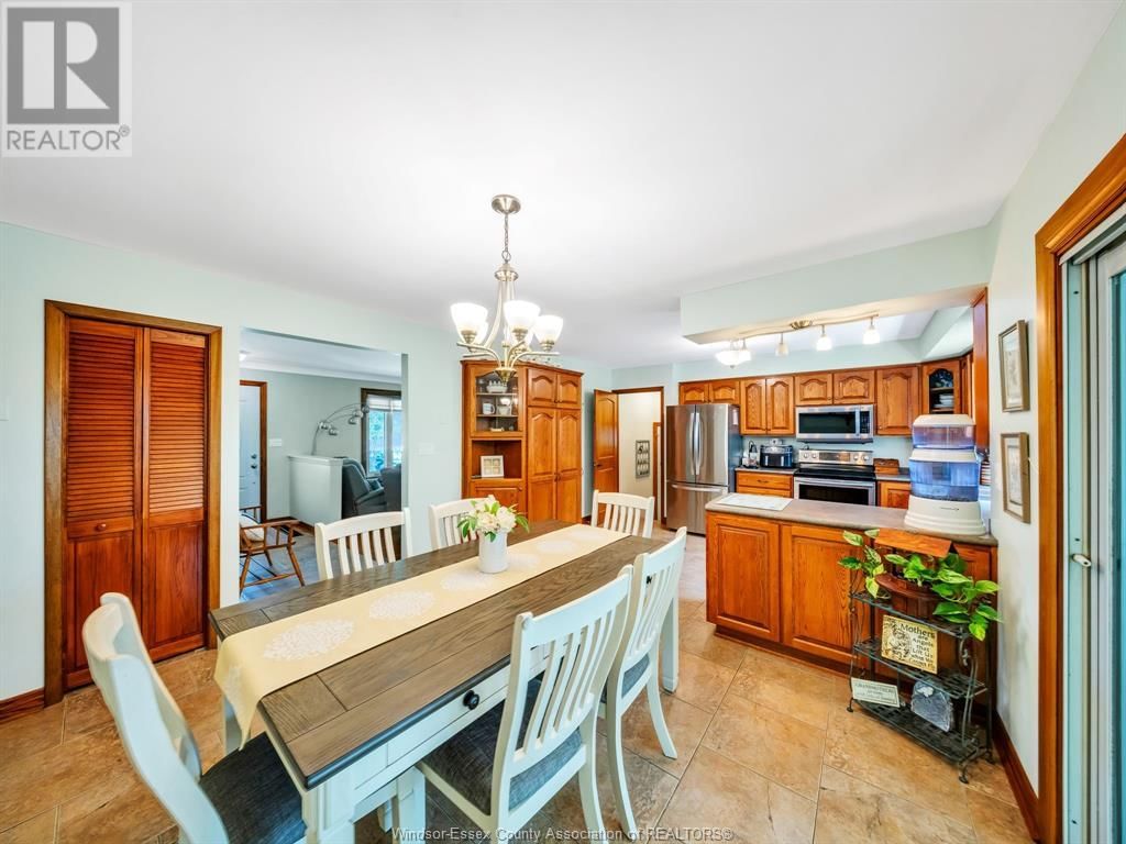 3927 SOUTH TALBOT ROAD Image 13