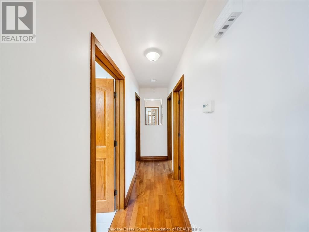 3927 SOUTH TALBOT ROAD Image 14