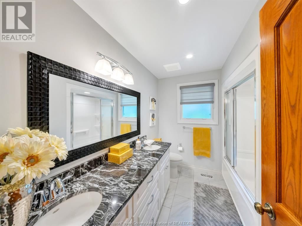 3927 SOUTH TALBOT ROAD Image 15
