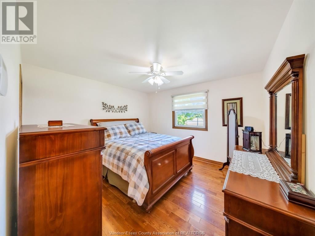 3927 SOUTH TALBOT ROAD Image 17