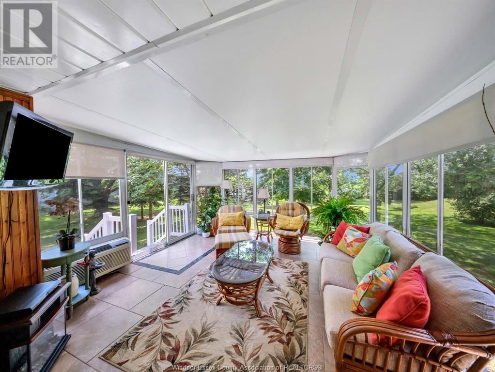 3927 SOUTH TALBOT ROAD Image 21