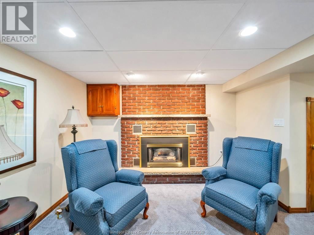3927 SOUTH TALBOT ROAD Image 26