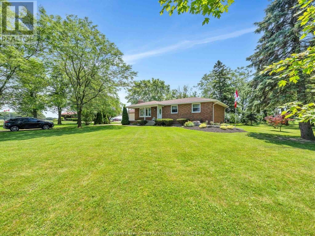 3927 SOUTH TALBOT ROAD Image 32