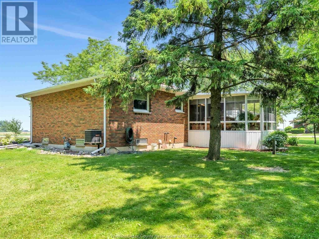 3927 SOUTH TALBOT ROAD Image 33