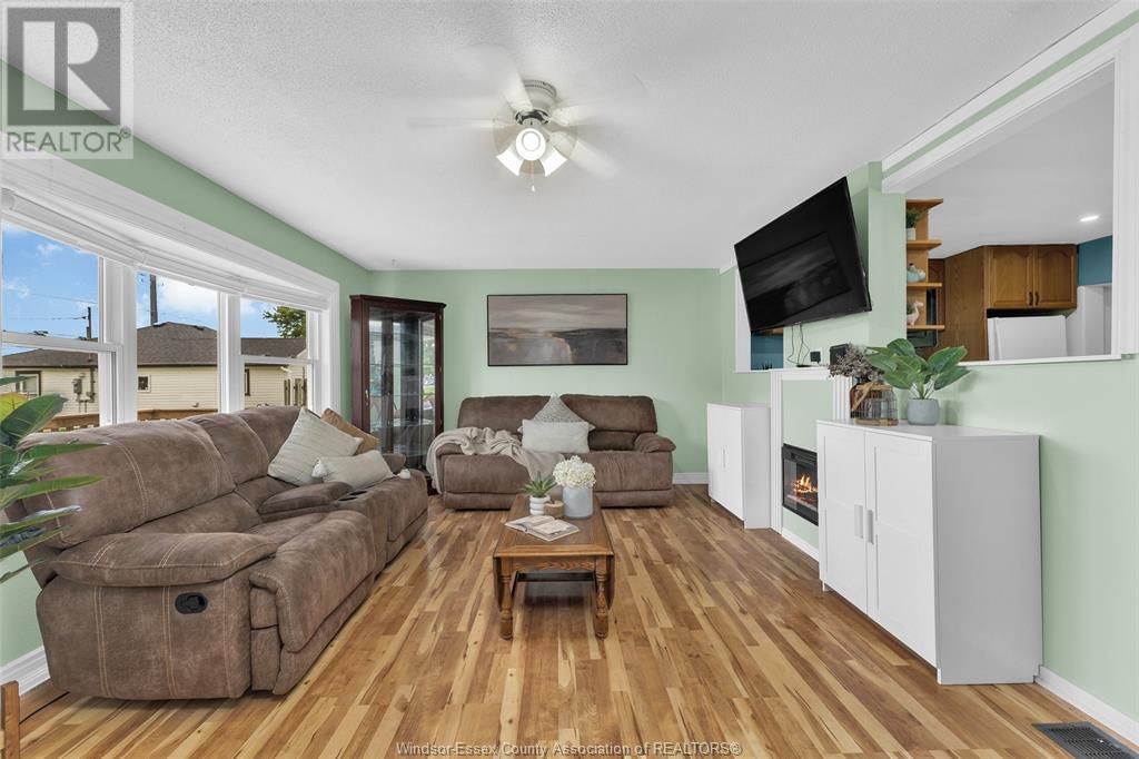 525 HIGHWAY 77 Image 19