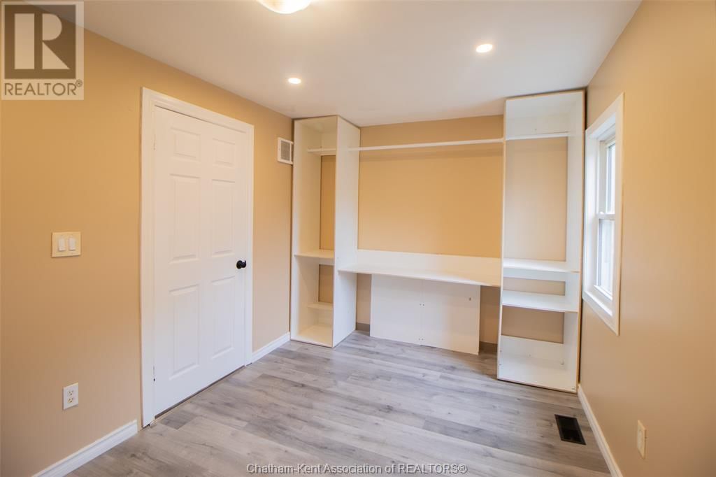 23 SISKIND COURT Image 10