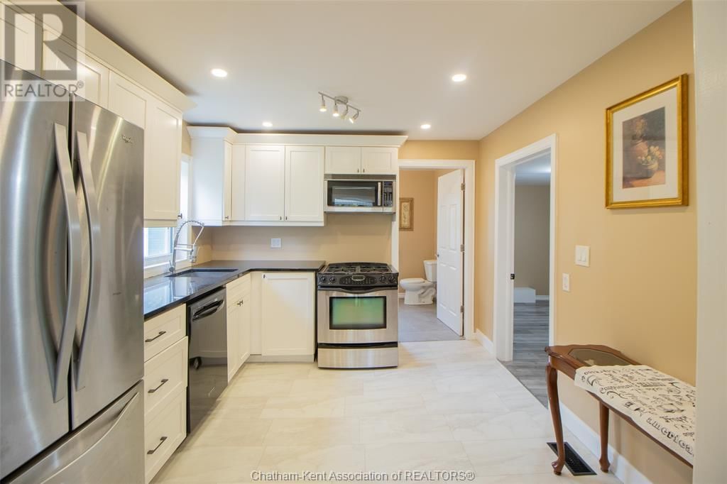 23 SISKIND COURT Image 11