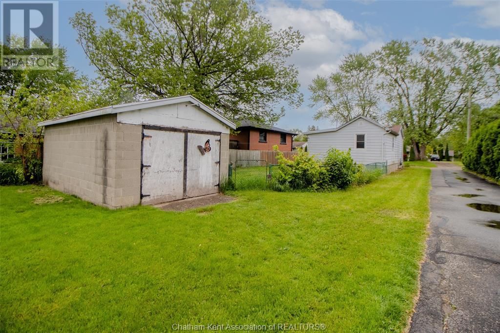 23 SISKIND COURT Image 18