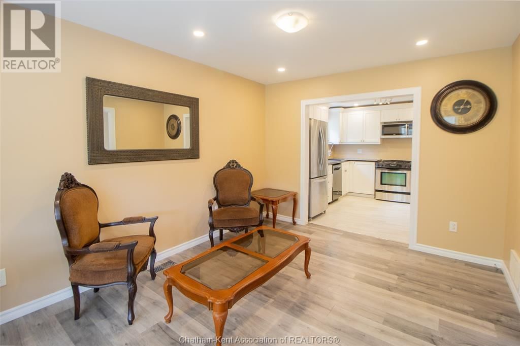 23 SISKIND COURT Image 6