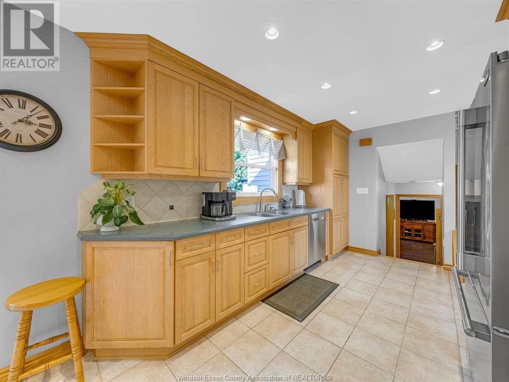 1539 MERSEA RD 2 Image 9