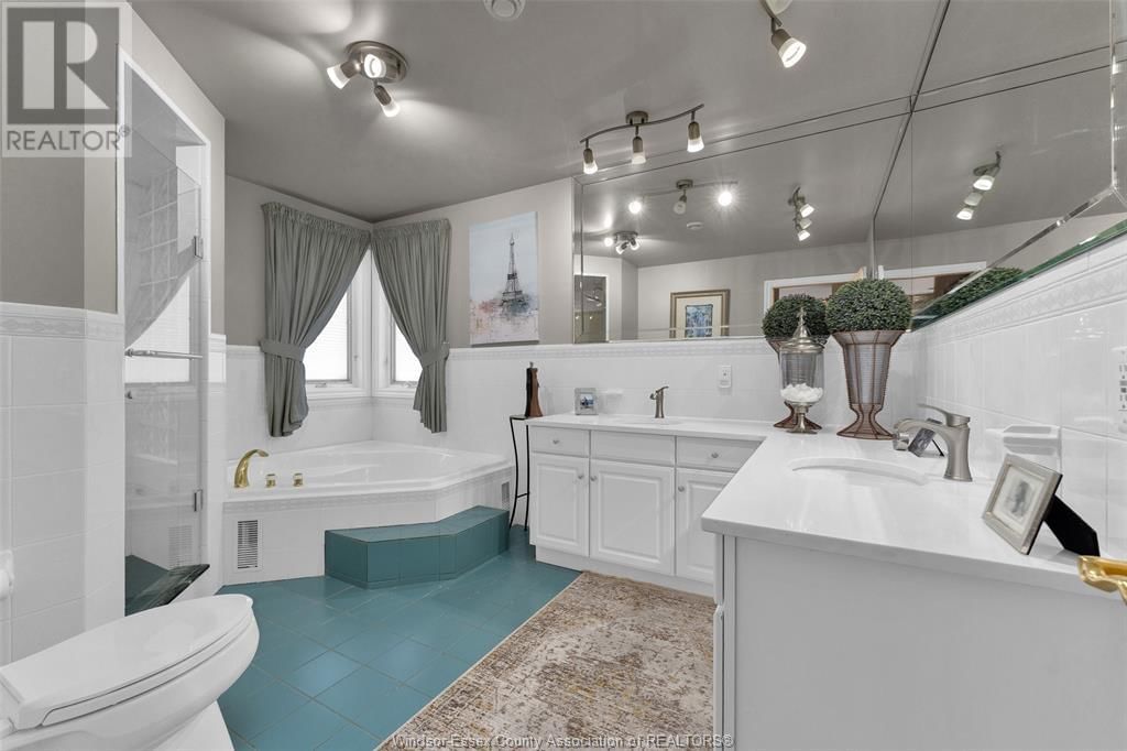 541 KERR CRESCENT Image 20