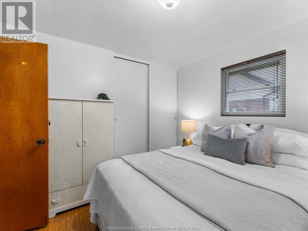 1310 DUFFERIN Image 16