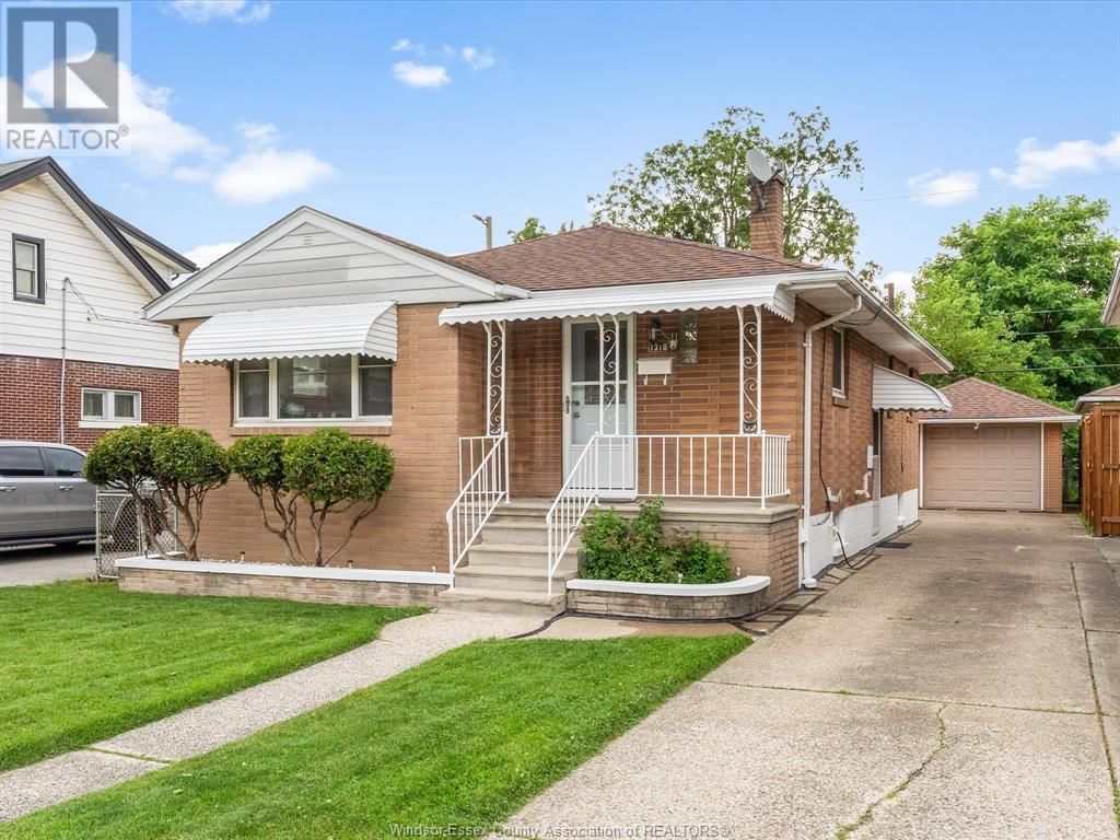 1310 DUFFERIN Image 3