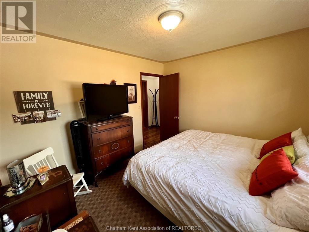234 WELLINGTON STREET Image 13