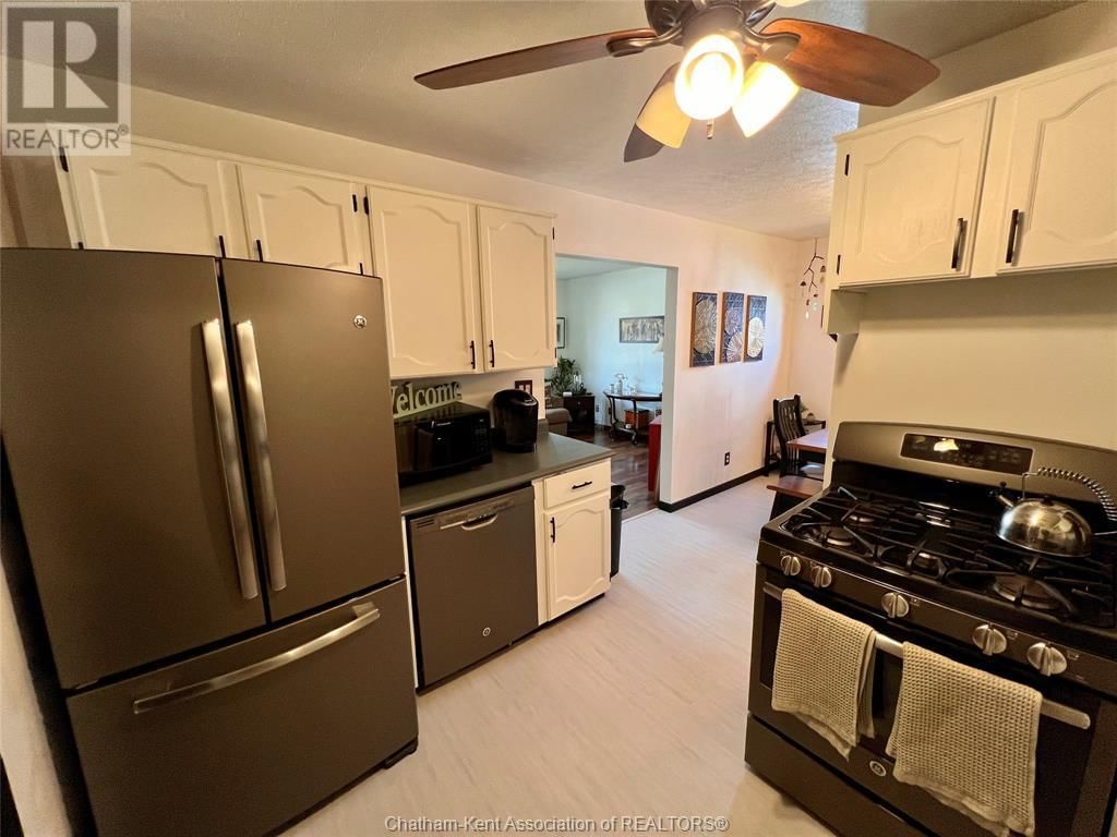 234 WELLINGTON STREET Image 14