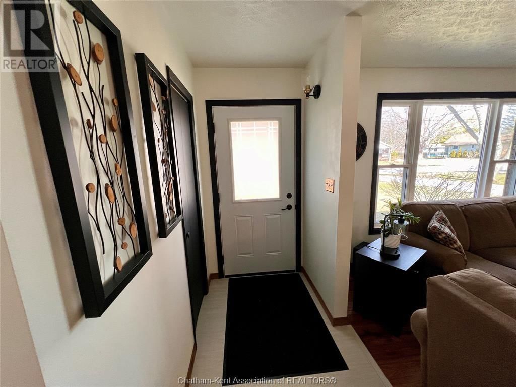 234 WELLINGTON STREET Image 4
