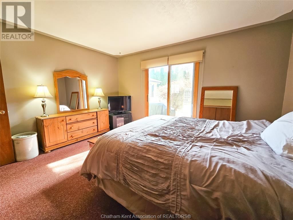 234 WELLINGTON STREET Image 8
