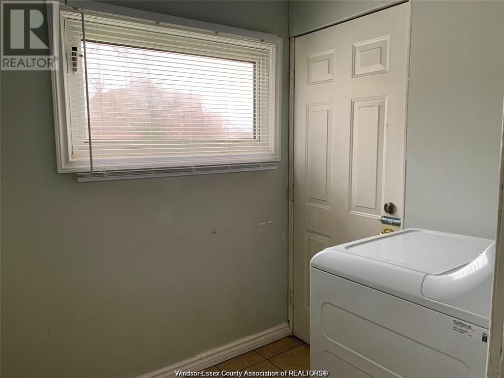 179 ERIE STREET EAST Image 15